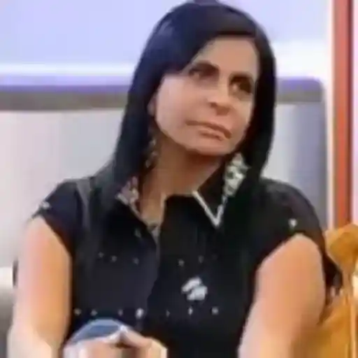 Lady gaga 1 década sem #1 solo 23
