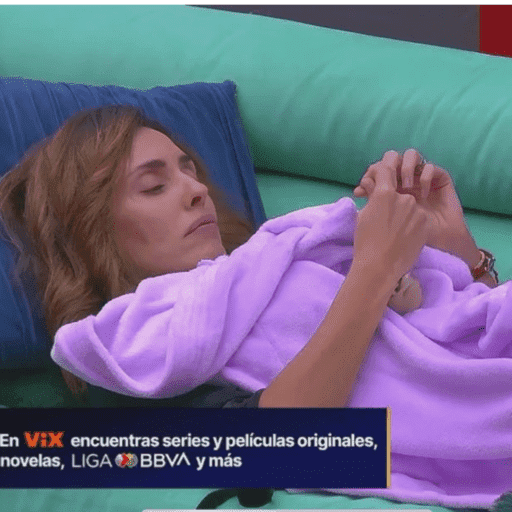 Mar Contreras  27