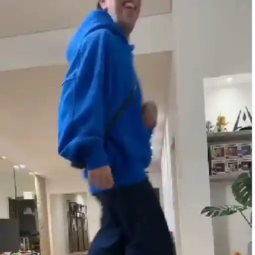 Carre ౨ৎ 2