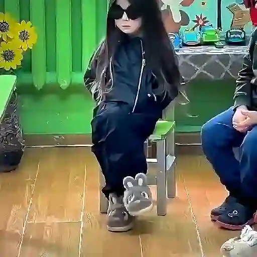 Bebês fofos reagindo 7