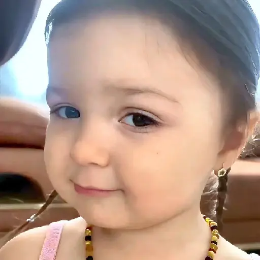 Bebês fofos reagindo 6