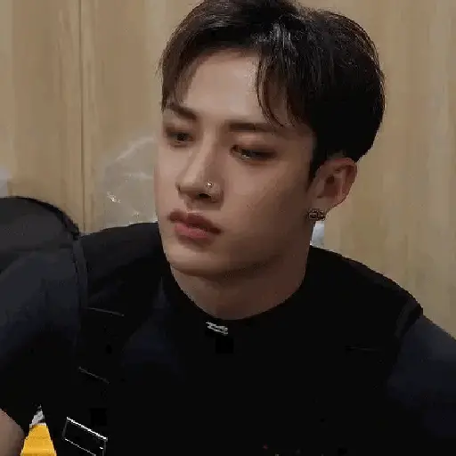🎧   も  Bangchan  𖹭  ര Skz 8