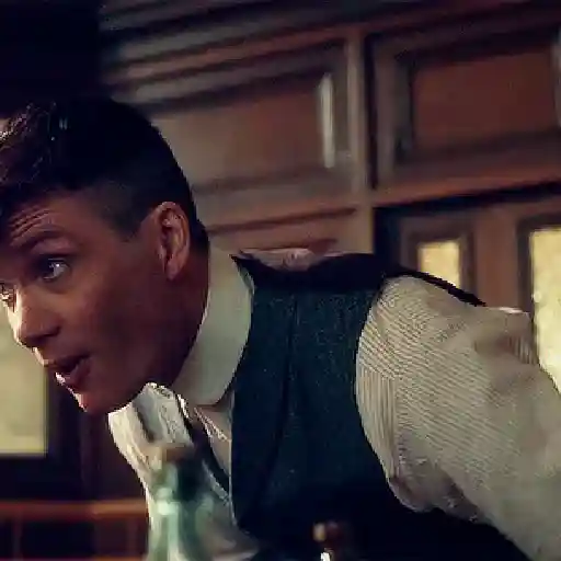 Thomas Shelby GIF 20
