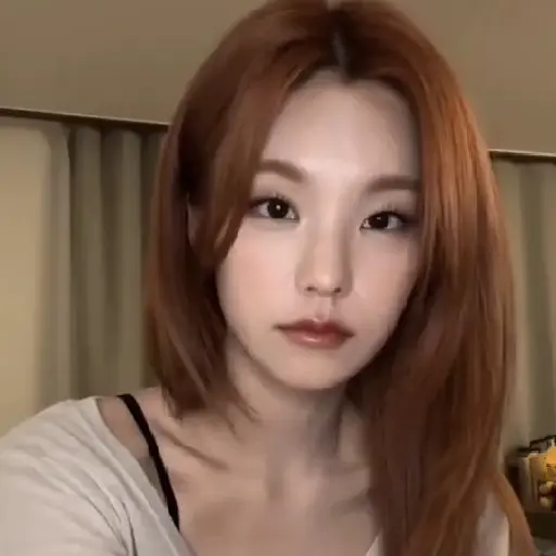 ( @sosohK ) Hwang Yeji  3