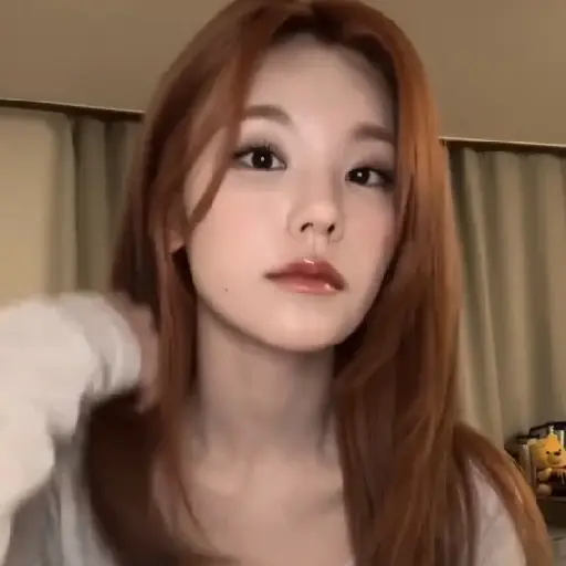 ( @sosohK ) Hwang Yeji  4