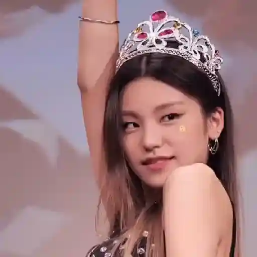 ( @sosohK ) Hwang Yeji  5
