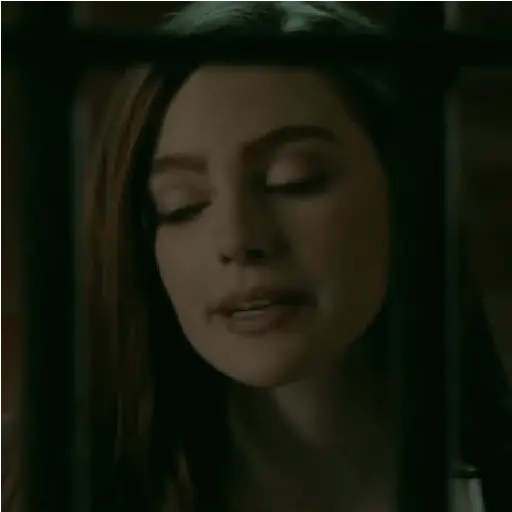 ⣾⃞፝֟🩸⣷ Danielle Rose Russell2 8