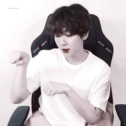 Baekhyun 27