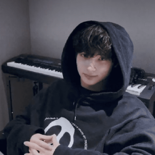 □   ::    Txt    💦 18