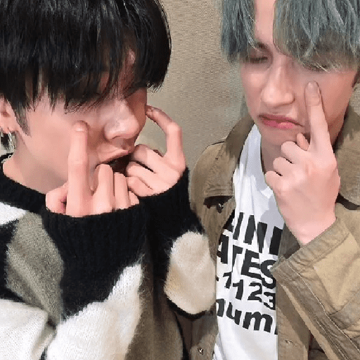□   ::    Txt    💦 17