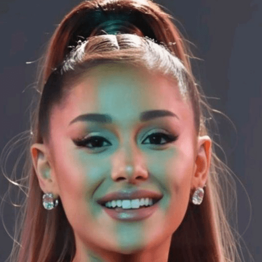 Ariana Grande  7