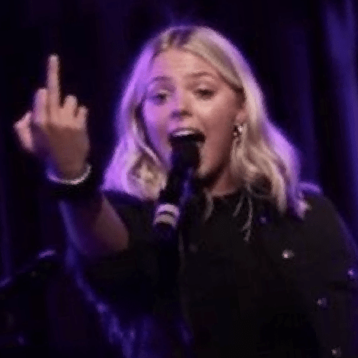 Reneé rapp 7