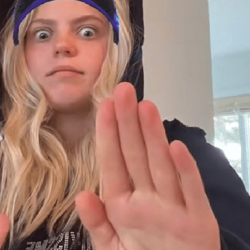 Reneé rapp 6