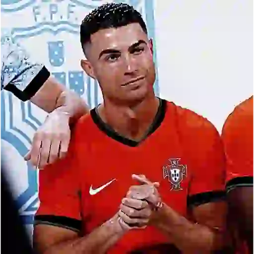 C. Ronaldo - Portugal 🇵🇹 7