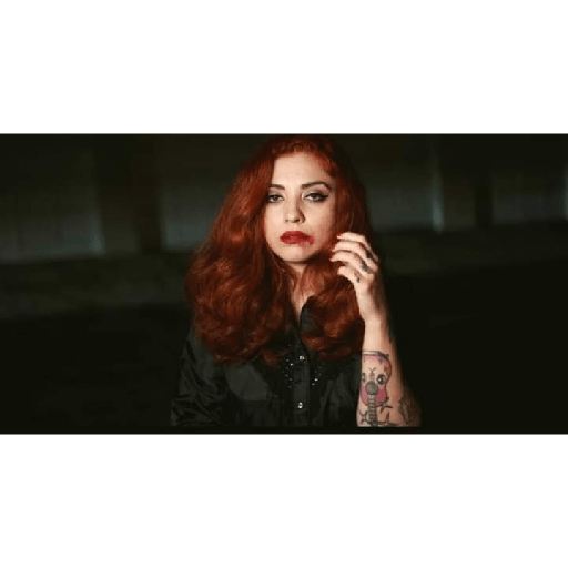 Mon laferte 10