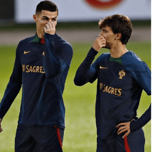 João Félix  4