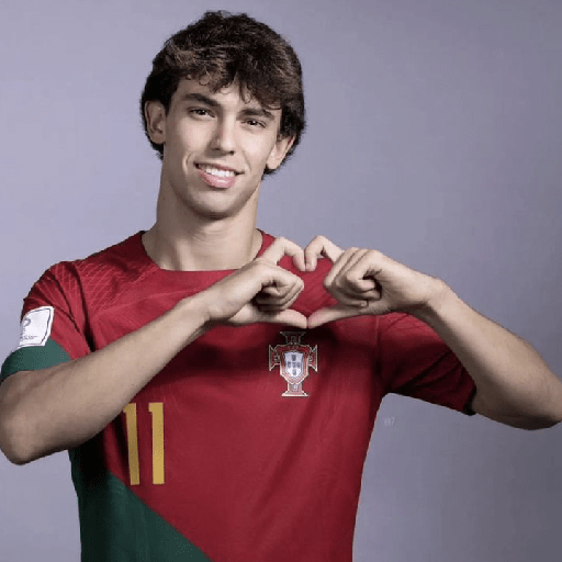 João Félix  13