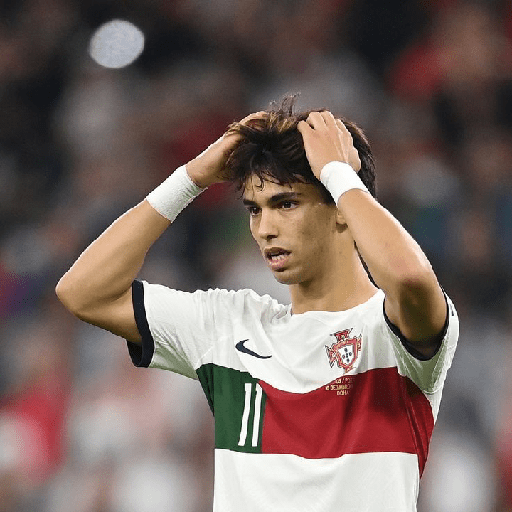 João Félix  17