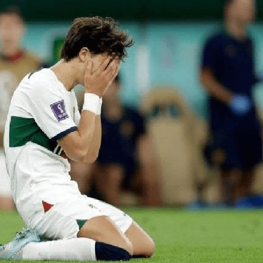 João Félix  18