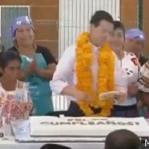 AMLO Y PEÑA CHAIROS Y NINIS 12