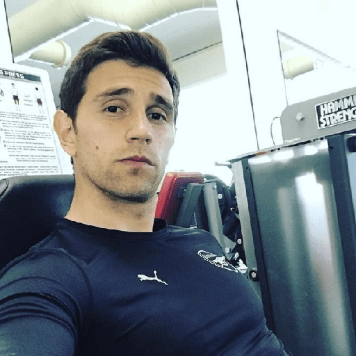 ★ —  El Dibu !! 4