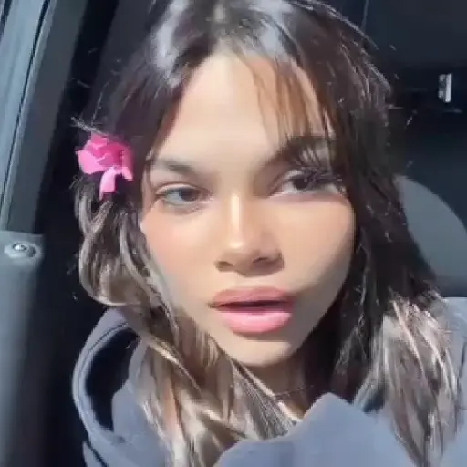 ∎ㅤׄ 🫟ۖ  Ariana Greenblatt ， 26