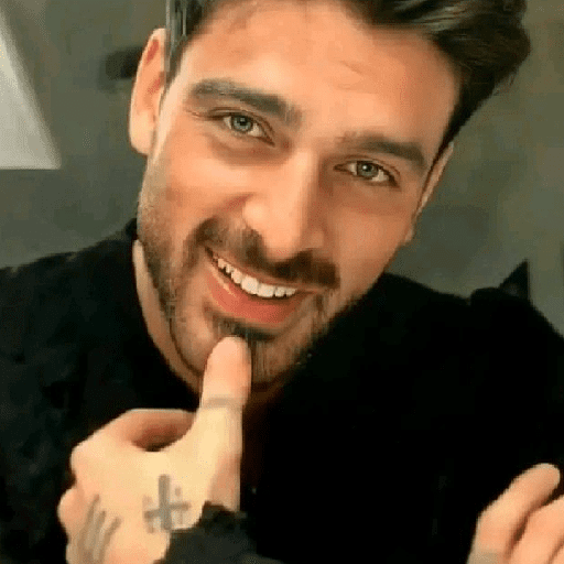 Michele Morrone 16