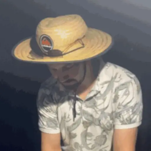 Págod 8