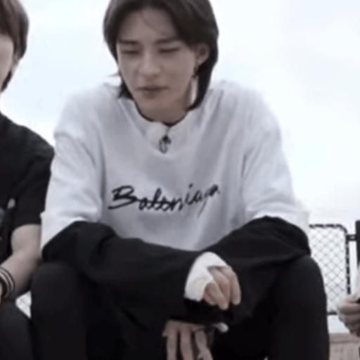 Hwang Hyunjin 30
