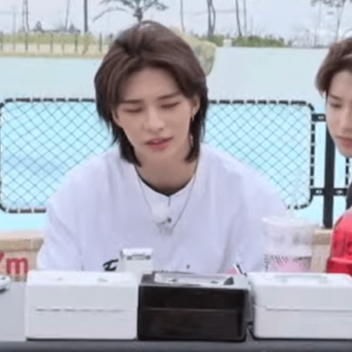 Hwang Hyunjin 18