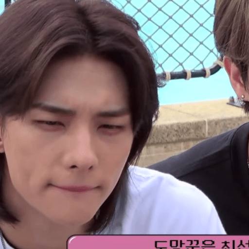 Hwang Hyunjin 21