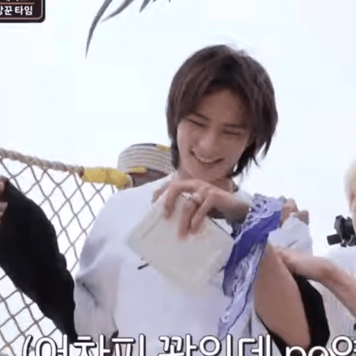Hwang Hyunjin 2