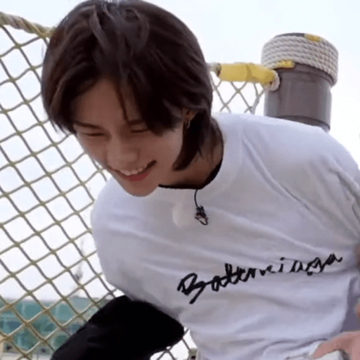 Hwang Hyunjin 19