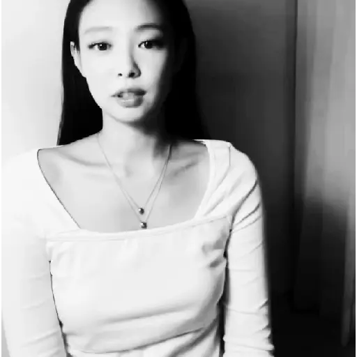 Jennie. 2