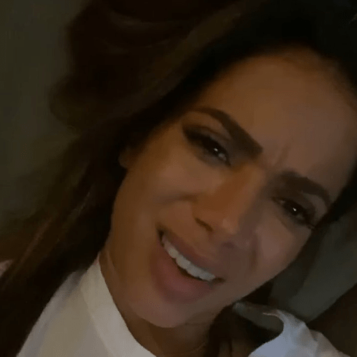 Anitta 15