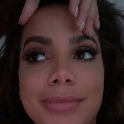Anitta 19