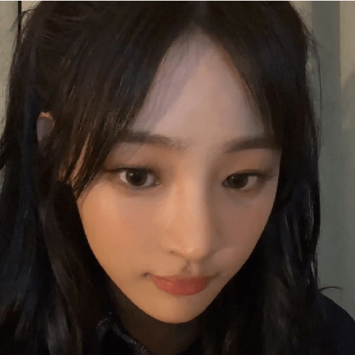 ✦ . MINJI : 🐻 8