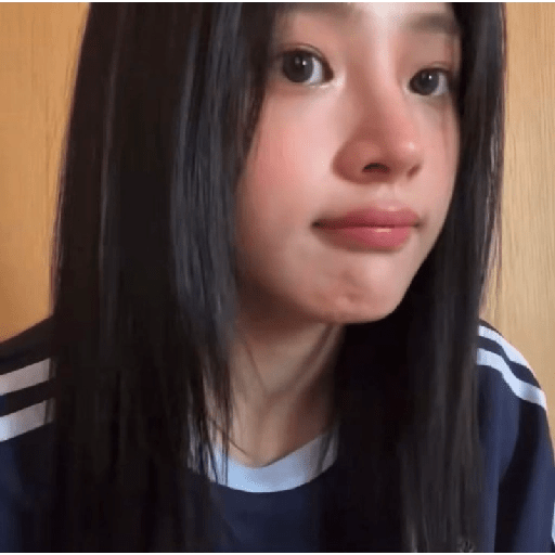 ✦ . MINJI : 🐻 15