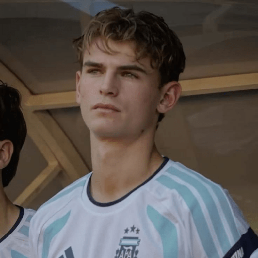 യㅤ⚽ Nico Paz ✧  ꒰  ꒰ 17