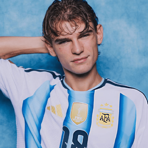 യㅤ⚽ Nico Paz ✧  ꒰  ꒰ 18