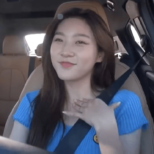 KIM SAERON 18