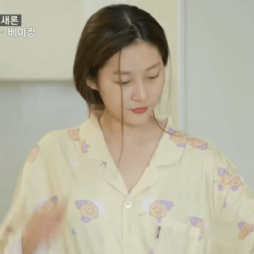 KIM SAERON 12