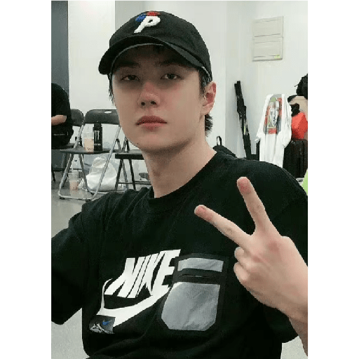 Yibo 26
