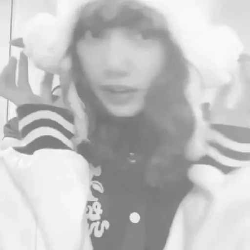 Lisa. ㅤㅤ: ㅤㅤ( @serpions )ㅤ