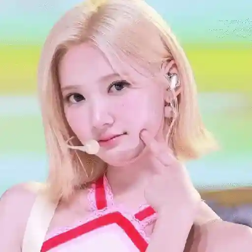 ✨ h2h hearts2hearts GIF ✨