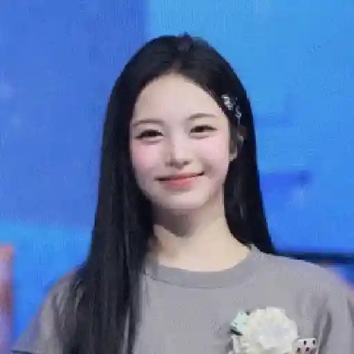 H2H HEARTS2HEARTS GIF ❤️