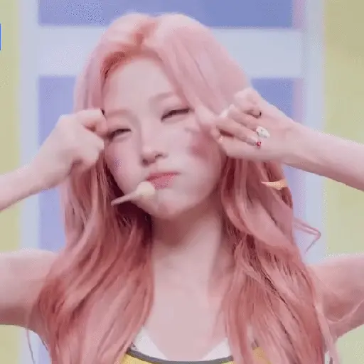 H2H HEARTS2HEARTS GIF ❤️
