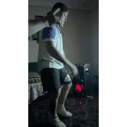 ملصق 11