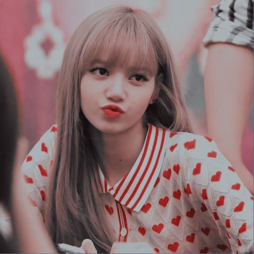 Lisa blackpink 4