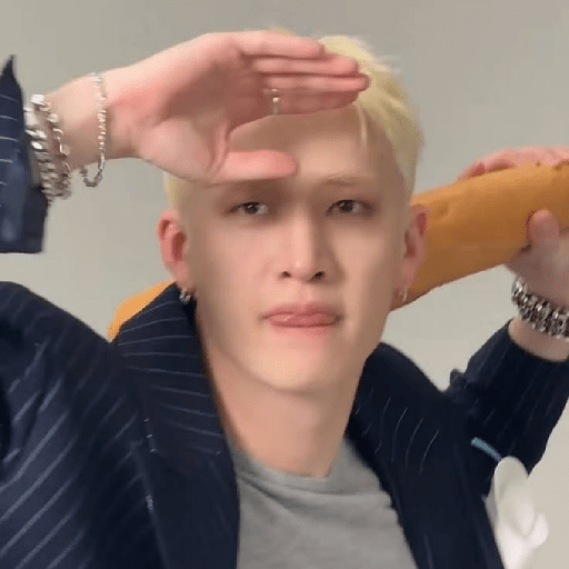 Bangchan / @ive_stickers  2